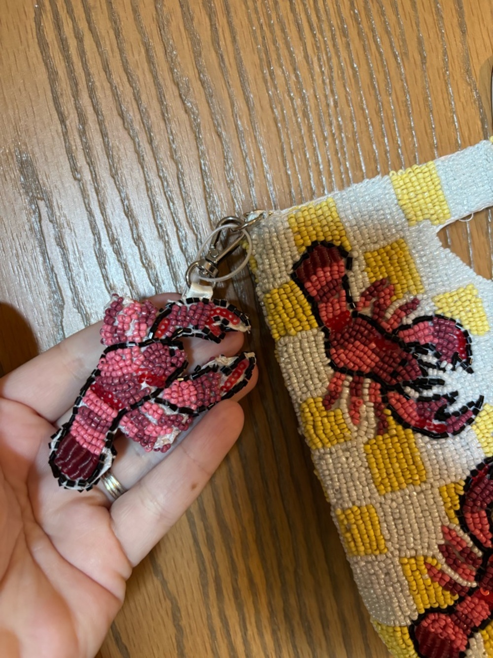 Beaded Lobster 🦞 Purse - Picture 4 of 8